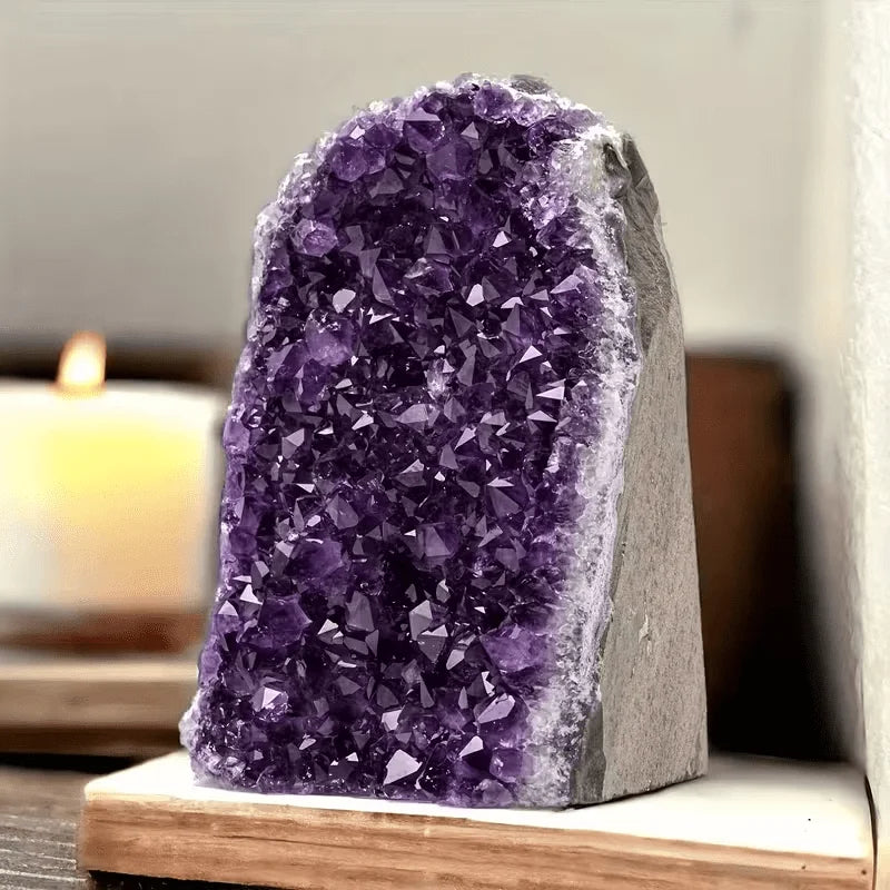 Natural Amethyst Cluster Ornament, a Valentine'S Day And Thanksgiving Gift for Family And Friends, Suitable for Home And Office